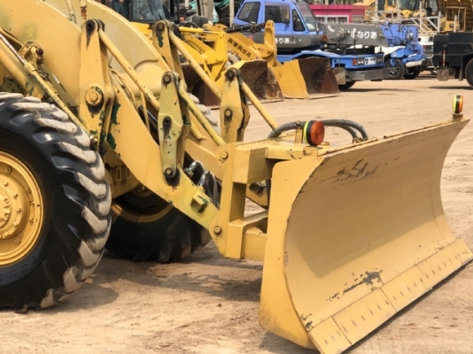 ขายรถตักล้อยาง CAT 920 (เทียบเท่า WA200) นำเข้าเองจากญี่ปุ่น สภาพสวยพร้อมใช้งาน มีVDOการทำงานครับ
