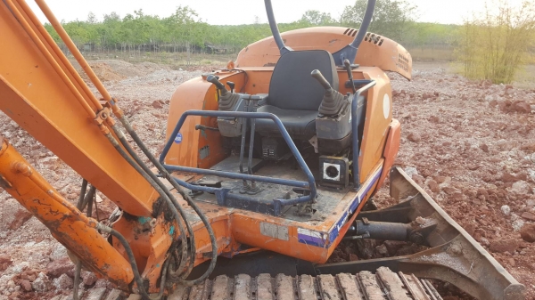 ขาย แบคโฮ HITACHI EX30 เครื่องดี ปั้มนิ้ว มีไลน์แย็ก ช่วงล่างเต็ม รถทำงานเร็วไม่โหลด ราคาต่อรองได้