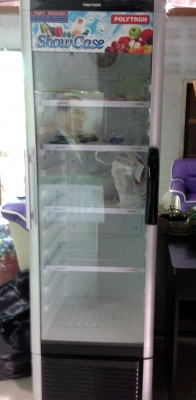 ตู้เเช่