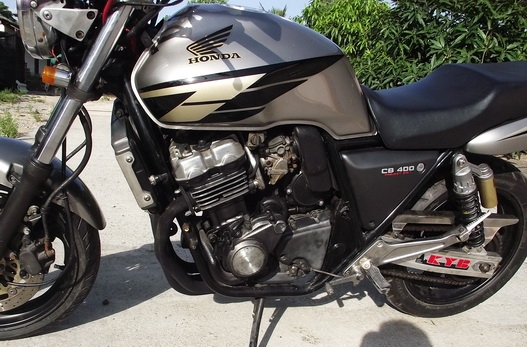 ขายถูก CB400 สวยสวย เสียสรรพสามิตรแล้ว