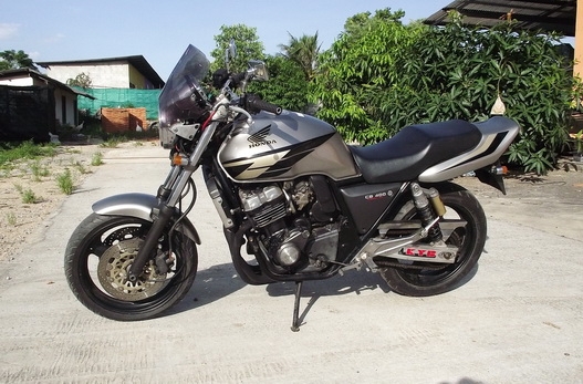 ขายถูก CB400 สวยสวย เสียสรรพสามิตรแล้ว