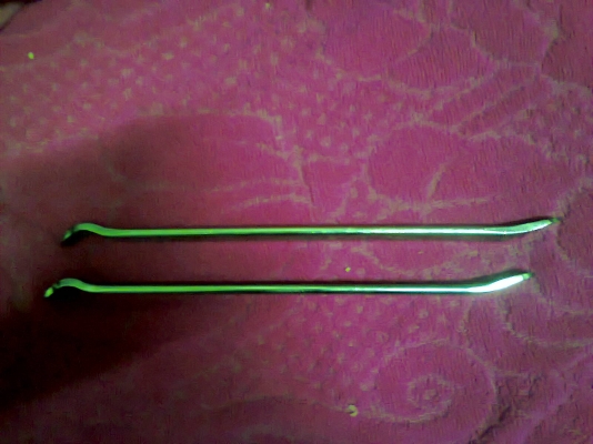 เหล็กงัดยาง 2 อัน  80  บาท  ใช้ซ่อม เปลี่ยน ปะยาง มอเตอไซด์ จักรยาน