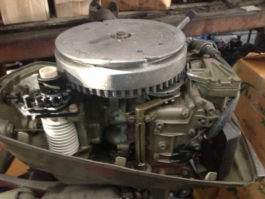 ขายเครื่องเรือ out borad 6แรง johnson ท่อนยาว