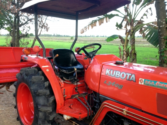 ขายด่วนรถไถคูโบต้าL3408พร้อมโลเตอร์ลี่ตราช้างและใบมีดดันดินหน้าสนใจติดต่อ081-9136451 ขายด่วนรถไถคูโบต้าL3408พร้อมโลเตอร์ลี่ตราช้างและใบมีดดันดินหน้าสนใจติดต่อ081-9136451