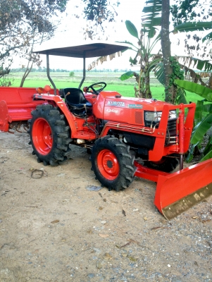 ขายด่วนรถไถคูโบต้าL3408พร้อมโลเตอร์ลี่ตราช้างและใบมีดดันดินหน้าสนใจติดต่อ081-9136451 ขายด่วนรถไถคูโบต้าL3408พร้อมโลเตอร์ลี่ตราช้างและใบมีดดันดินหน้าสนใจติดต่อ081-9136451