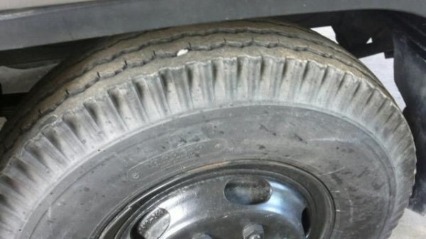 รถฮีโน่ 10 ล้อ ตู้เย็น  FL3H  195 แรงม้า  สนใจติดต่อ  081 - 6079515