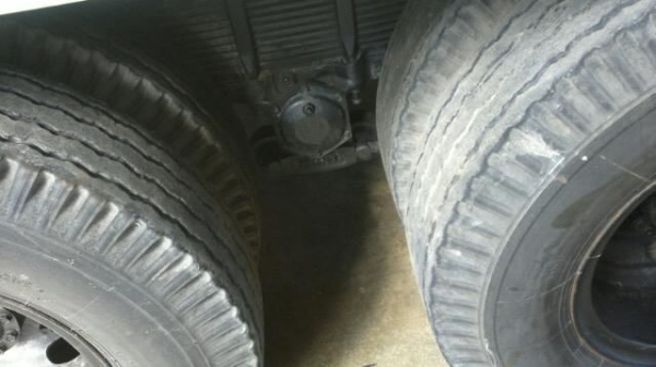 รถฮีโน่ 10 ล้อ ตู้เย็น  FL3H  195 แรงม้า  สนใจติดต่อ  081 - 6079515