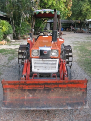 ขาย Kubota L2202 เพลาเดียว รถใช้งานได้ปกติครับ พร้อมใบดันหน้า + ผาน4 + ล้อเหล็ก สนใจติดต่อครับ