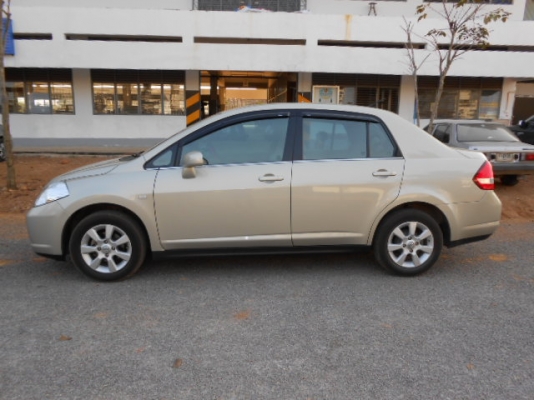 ขายเก๋ง Nissan  Tida  เครื่องฟิตแน่น แอร์เย็น ไม่เคยทำสีแม้ชิ้นเดียว