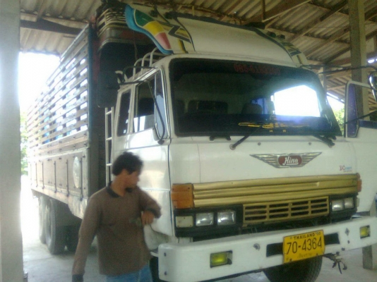 HINO  F18  รถล่อง  คอกเกษตร ไม้ เพลาเดียว ไม่ดั้ม  เครื่องเดิม  185 แรง