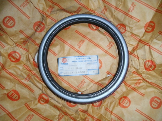 NISSAN UD,PART NO.43224-99800,PART NAME,Oil Seal