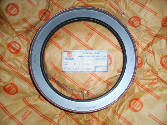 NISSAN UD,PART NO.43224-99800,PART NAME,Oil Seal