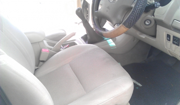 สี่ประตูเดิมๆเกียธรรมดาairbag abs