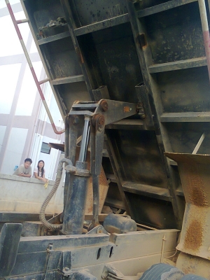 ขายหกล้อดั้ม 5 คิว ขายด่วนที่สุด งดต่อรอง ขายหกล้อดั้ม 5 คิว ขายด่วนที่สุด งดต่อรอง