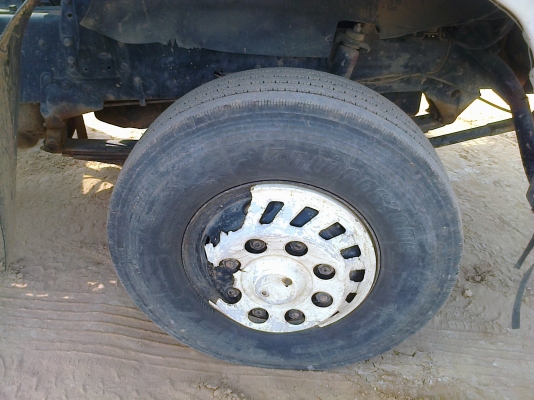 10ล้อดั้มนิสสันUD CWM430M 290แรงเครื่องเทอร์โบ เกียร์ธรรมดา 10ล้อดั้มนิสสันUD CWM430M 290แรงเครื่องเทอร์โบ เกียร์ธรรมดา