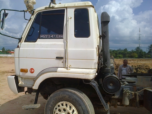 10ล้อดั้มนิสสันUD CWM430M 290แรงเครื่องเทอร์โบ เกียร์ธรรมดา 10ล้อดั้มนิสสันUD CWM430M 290แรงเครื่องเทอร์โบ เกียร์ธรรมดา