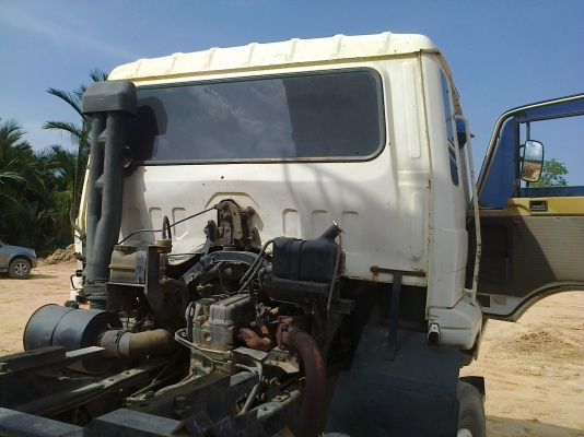 10ล้อดั้มนิสสันUD CWM430M 290แรงเครื่องเทอร์โบ เกียร์ธรรมดา 10ล้อดั้มนิสสันUD CWM430M 290แรงเครื่องเทอร์โบ เกียร์ธรรมดา