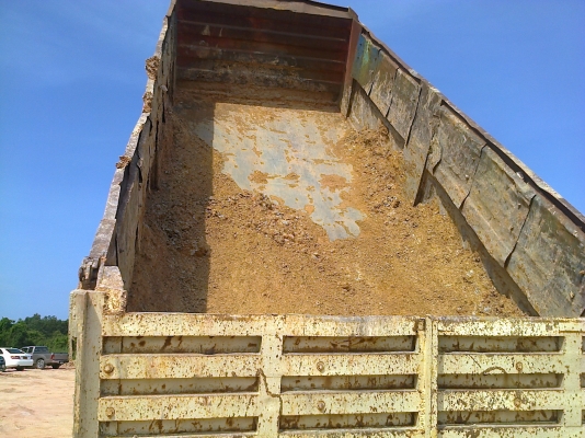 10ล้อดั้มนิสสันUD CWM430M 290แรงเครื่องเทอร์โบ เกียร์ธรรมดา 10ล้อดั้มนิสสันUD CWM430M 290แรงเครื่องเทอร์โบ เกียร์ธรรมดา