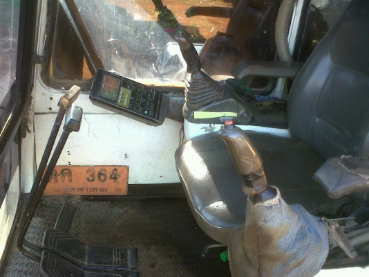 Komatsu PC200-5 SN:65000