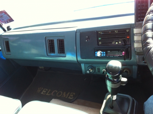 ขาย รถบรรทุก 10 ล้อดั๊มพ์ isuzu rocky ขาย รถบรรทุก 10 ล้อดั๊มพ์ isuzu rocky