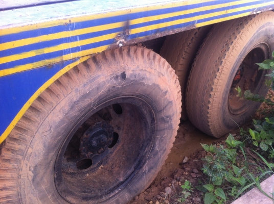 ขายไอหลง 1 เพลา เครื่อง 6D17 ขายไอหลง 1 เพลา เครื่อง 6D17