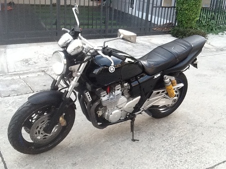 ขายด่วนถูกๆ xjr 400 อินวอย ตัวนกแก้ว ปี2000 สภาพดี 59000 ราคาลดได้คับ (รูปมาแล้ว)