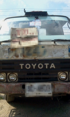 TOYOTA  BU 4  ล้อ 90 แรงม้า หัวเดิม  เครื่องเดิม  ค่ะ