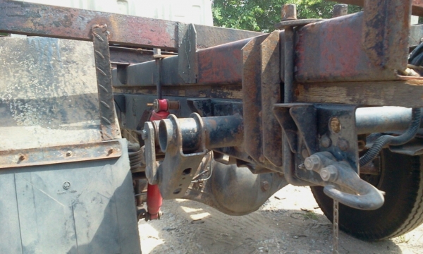 TOYOTA  BU 4  ล้อ 90 แรงม้า หัวเดิม  เครื่องเดิม  ค่ะ