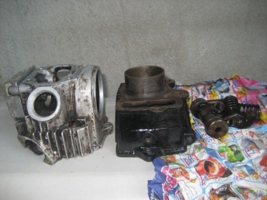 ฝาสูบ+เสื้อสูบ+ชุดลูกเบี้ยว+สปริงวาล์ว ของฮอนด้า C70