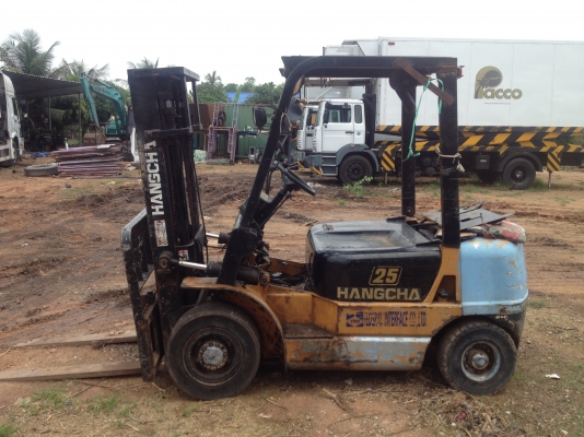 ฟอร์คลิฟต์ 2.5 ตัน