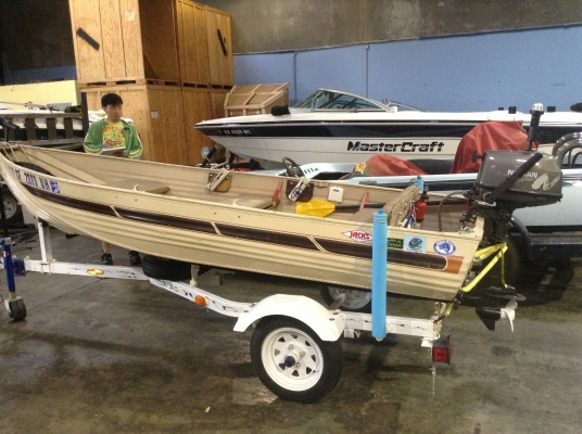 เรือตกปลาอลูมิเนียม 13ft 6 แรง จาก อเมริกา