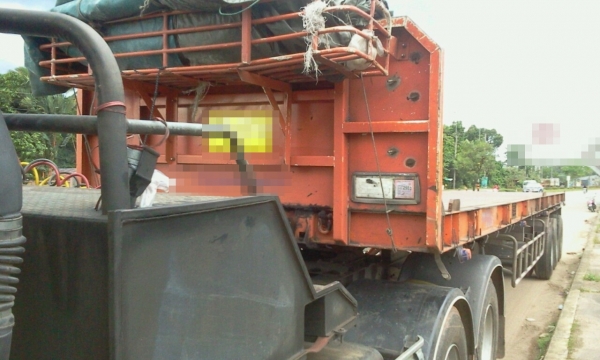 NISSAN DIESEL 320 แรงม้า 22 ล้อ พร้อมหาง 3 เพลายี่ห้อพนัส NISSAN DIESEL 320 แรงม้า 22 ล้อ พร้อมหาง 3 เพลายี่ห้อพนัส