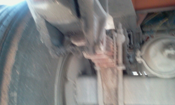 NISSAN DIESEL 320 แรงม้า 22 ล้อ พร้อมหาง 3 เพลายี่ห้อพนัส NISSAN DIESEL 320 แรงม้า 22 ล้อ พร้อมหาง 3 เพลายี่ห้อพนัส