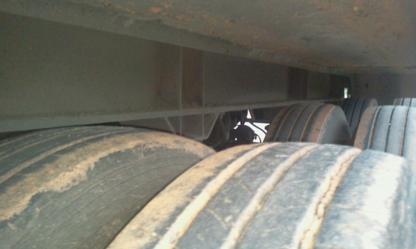 NISSAN DIESEL 320 แรงม้า 22 ล้อ พร้อมหาง 3 เพลายี่ห้อพนัส NISSAN DIESEL 320 แรงม้า 22 ล้อ พร้อมหาง 3 เพลายี่ห้อพนัส