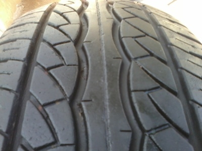 ขายยาง185/65/14 ปี 0510 MAXXIS 1 ชุด  ราคา :  2,400.00  บาท