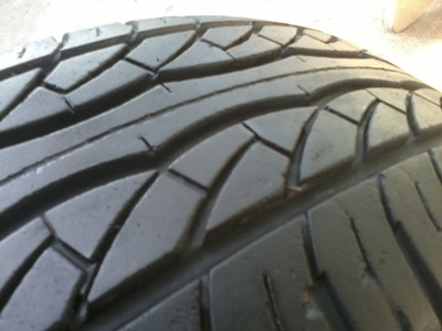 ขายยาง185/65/14 ปี 0510 MAXXIS 1 ชุด  ราคา :  2,400.00  บาท