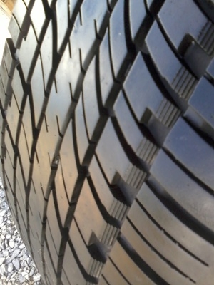 ขายยาง235/55/18 ปี 0911 HONKOOK VENTUS AS 1 คู่  ราคา :  3,200.00  บาท