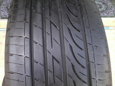 ขายยาง235/60/16 ปี 3010 BRIDGSTON TURANZA GR-90 1 ชุด  ราคา :  2,700.00  บาท