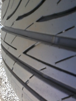 ขายยาง215/60/16 ปี 10 BRIDGSTONE TURANZA GR90 1 ชุด  ราคา :  2,200.00  บาท