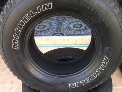 ขายยาง235/75/15 ปี 2707 MICHELIN LTX A/T2 1 ชุด  ราคา :  2,600.00  บาท