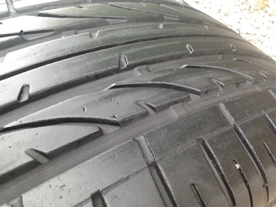 ขายยาง265/60/18 ปี 10 BRIDGESTONE DUELER H/P 1 คู่  ราคา :  3,000.00  บาท