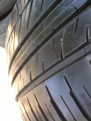 ขายยาง185/65/14 ปี 10 MICHELIN ENERGY XM1 1 ชุด   ราคา :  2,400.00  บาท