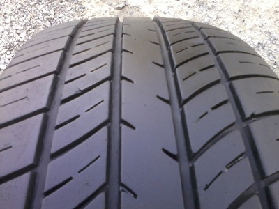 ขายยาง195/60/15 ปี09/2เส้น+11/2เส้น DEESTONE NAKARA 1 ชุด  ราคา :  2,500.00  บาท