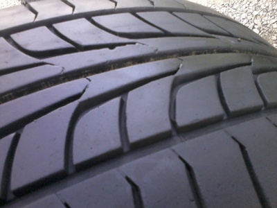 ขายยาง195/60/15 ปี 0809 Firestone WIDEOVAL 1 ชุด  ราคา :  2,200.00  บาท