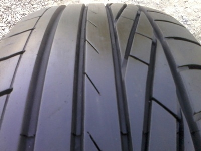 ขายยาง195/65/15 ปี 11 GOODYEARS Excellence 1 ชุด  ราคา :  2,800.00  บาท