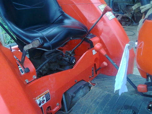 ขานด่วน..รถไถ KUBOTA L4508 4WD เลขชั่วโมงทำงาน 1,2xx ชั่วโมง มีจอบหมุน รถสวยสภาพใหม่ มีทะเบียนครบ.