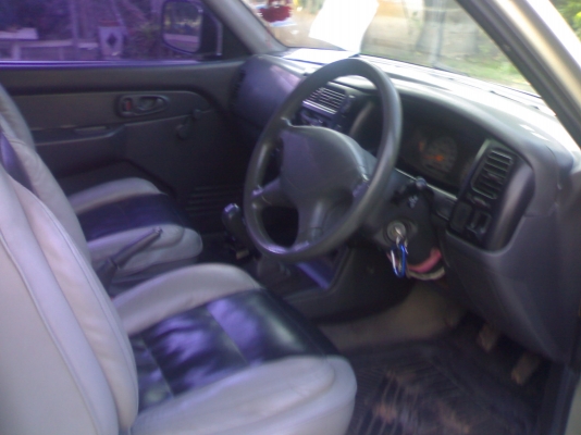 ขาย MITSU STRADRA 2500 ปี04 รถมือเดียว กระจกมือหมุน