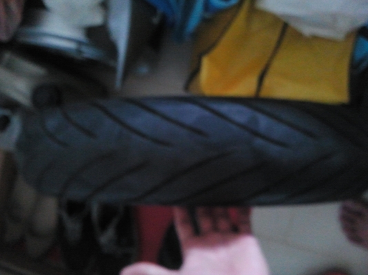 ยางแดนลอป มือสอง120/60/17 ใช้ได้อีกเป็นปี 1500 อยู่แถวพระราม7ครับ