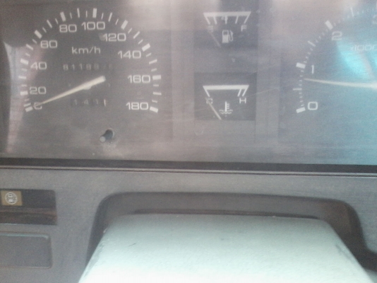 ขาย NISSAN CAB 85,000 บาท ขาย NISSAN CAB 85,000 บาท