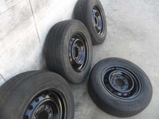 ล้อกะทะ 15นิ้ว 6รู พร้อมยาง สวยๆ 4 ล้อ ล้อกะทะ 15นิ้ว 6รู พร้อมยาง สวยๆ 4 ล้อ